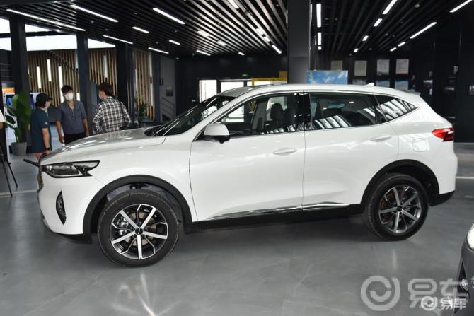哈弗f7这款车保养用什么机油,多少公里需要换火花塞?