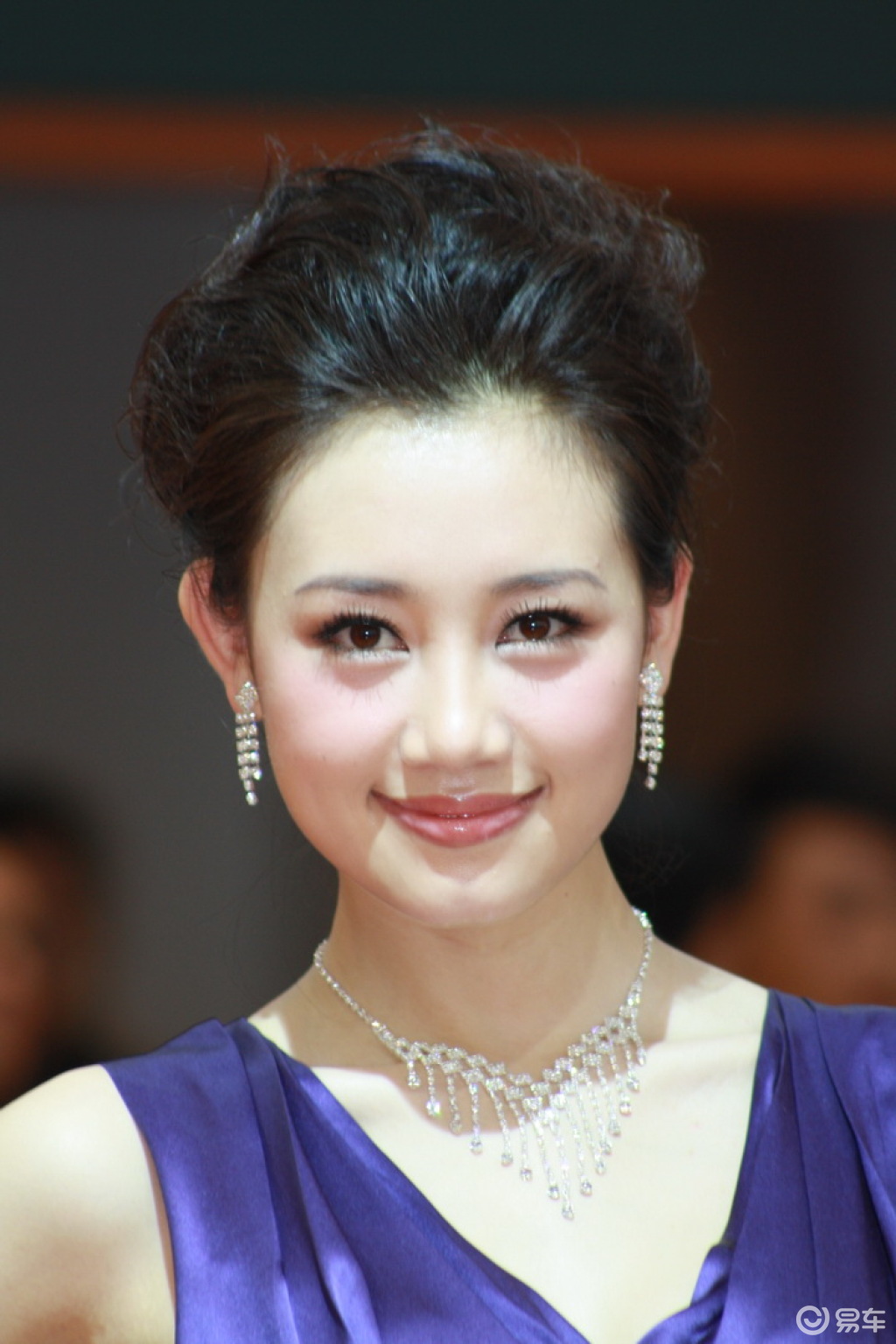 大气端庄美女图片_端庄美女大气美女嗨表情包图片
