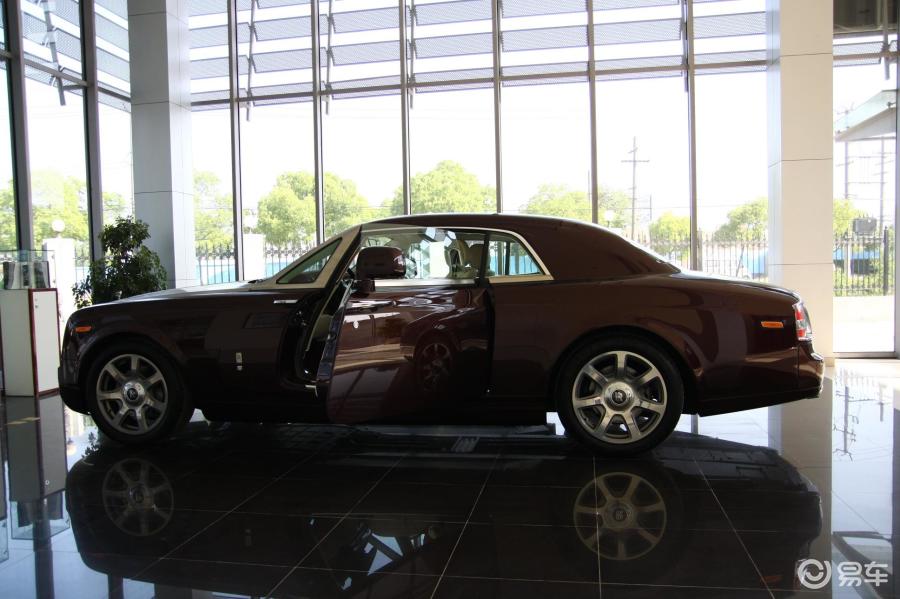 劳斯莱斯幻影整体外观