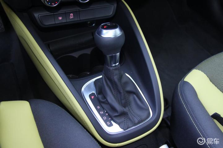 【奥迪A1(进口) 1.4 TFSI 7档双离合 Urban款挡