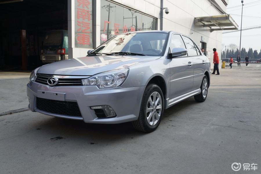 东南V3菱悦整体外观