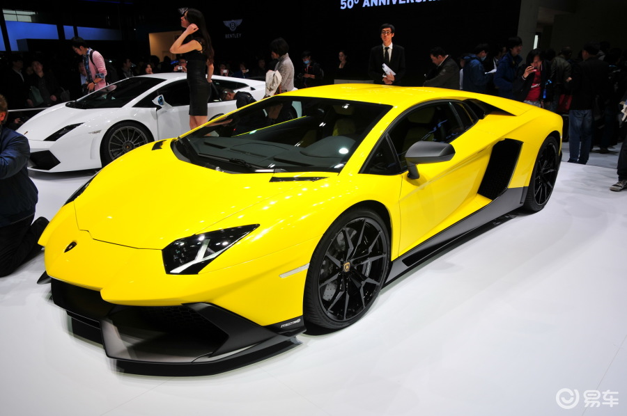兰博基尼AVENTADOR车展