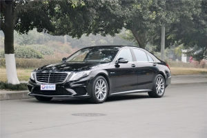 S级AMG前45度（车头向左）