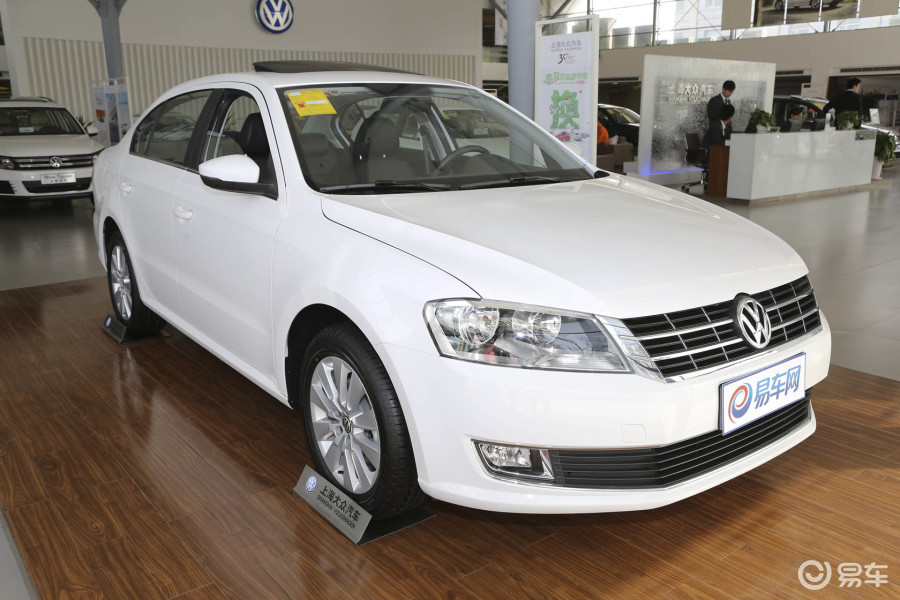 【朗逸2013款改款 1.6L 自动 舒适版前45度(车