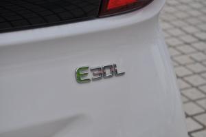E30L 外观-白色