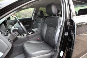 起亚K9驾驶员座椅