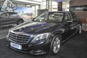 迈巴赫S级前45度（车头向左）