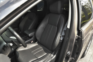 发现神行驾驶员座椅