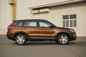 长安CS75CS75 外观—棕色