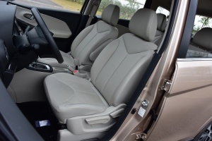 启辰M50V驾驶员座椅