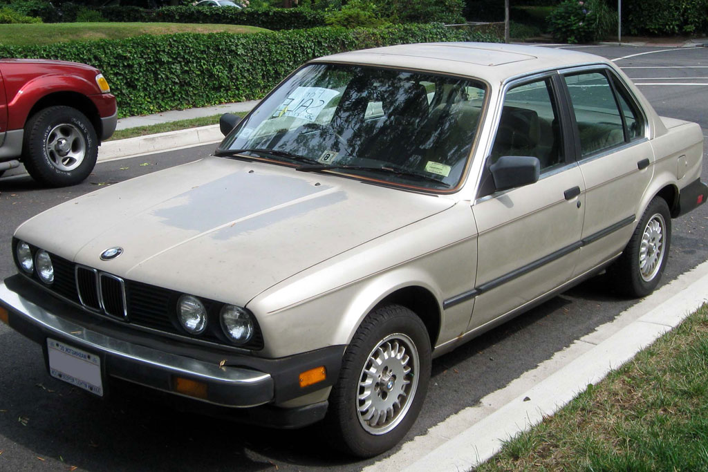m3车型首次亮相 第二代宝马3系(e30)