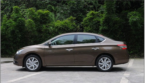 2012款 日产轩逸 1.8xv 尊享版