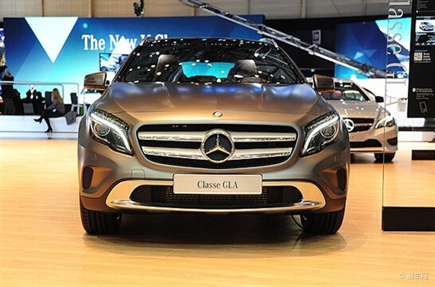 奔驰车是国产还是进口 cdca3677-529f-4808-a875-42c670c4af93_630.jpg
