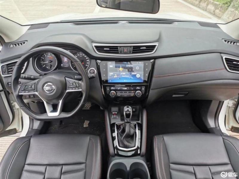 逍客2021款 2.0l cvt 旗舰版