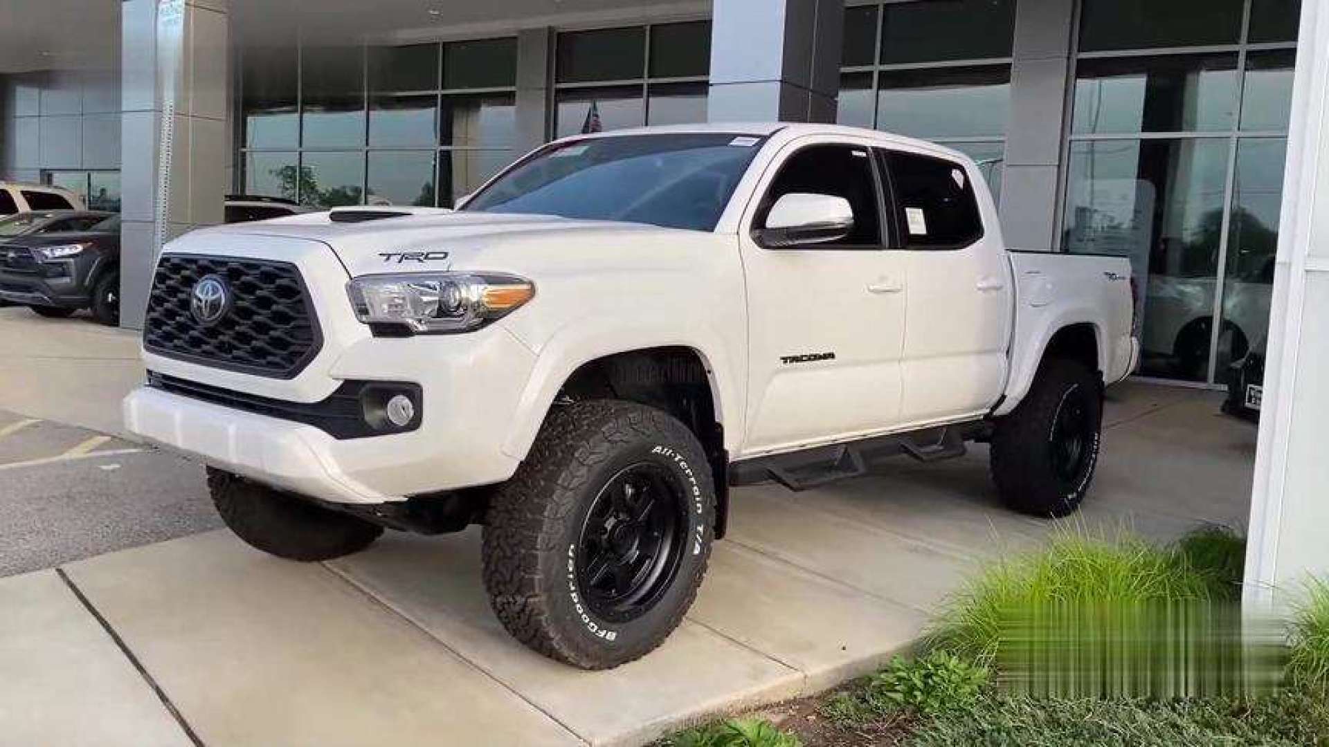 2020丰田tacoma 运动 v6 4x4双排座皮卡