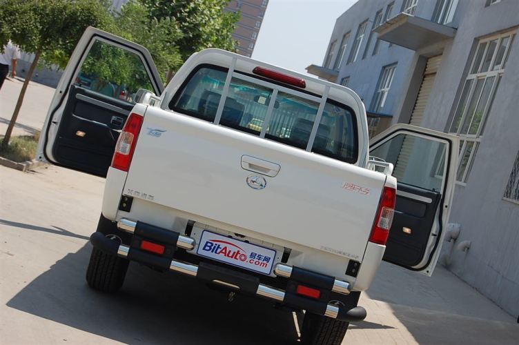 飞扬皮卡 2009款 yzk1022eas 汽油四驱