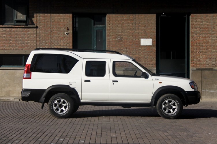 锐骐厢式车 2009款 2wd 4rb2汽油标准型