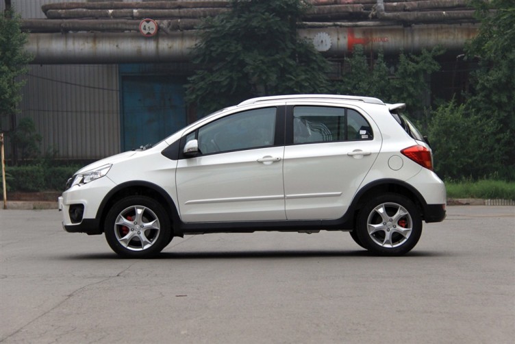 2011款 长城c20r 1.5l 手动 都市型 正侧(车头向左)