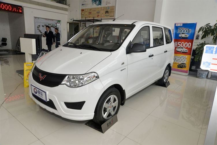 五菱宏光s 2015款 1.2l 手动 基本型 国五