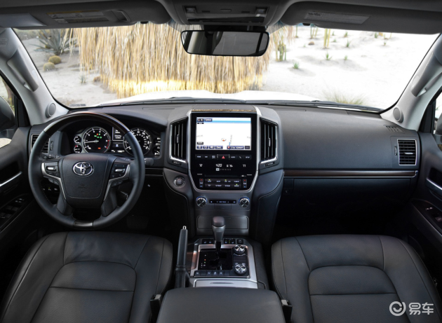 兰德酷路泽内饰_发动机_离地间隙