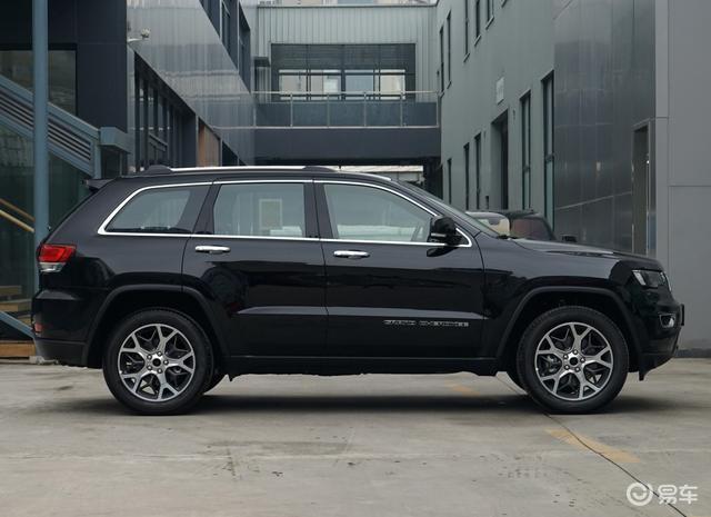 吉普的旗舰suv标配6缸发动机空气悬架降至41万了