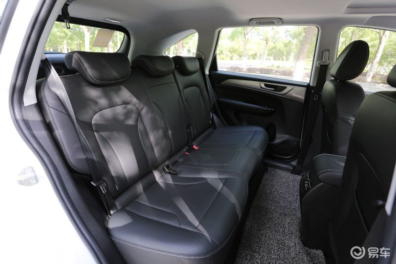 哈弗m6导航轴距空间