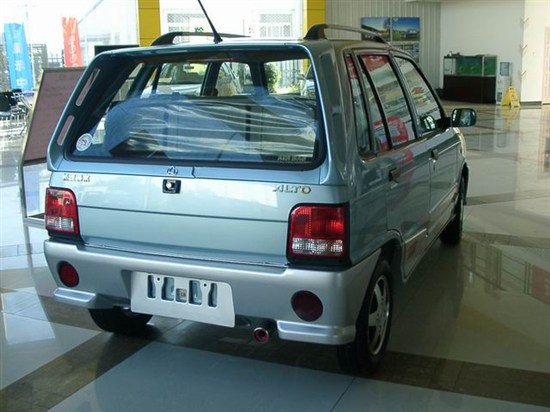 从普通型奥拓到都市贝贝到快乐王子,长安铃木把这种小巧玲珑,自然