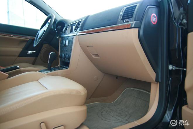 2l豪华导航版欧宝威达内饰易车网独家图片,谢绝其他媒体转载!