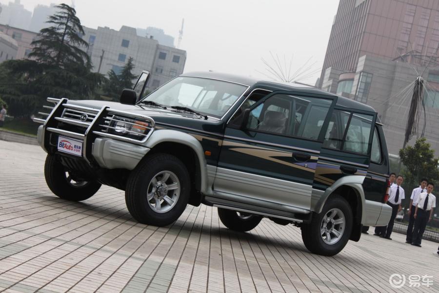 【猎豹64812009款2.2手动四驱外观汽车图片-汽车图片大全】-易车网