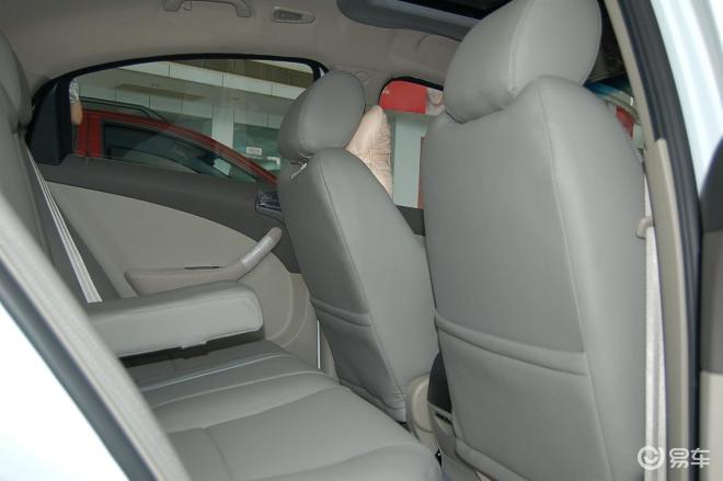 6mt精英型奇瑞a3两厢空间易车网独家图片,谢绝其他媒体转载!