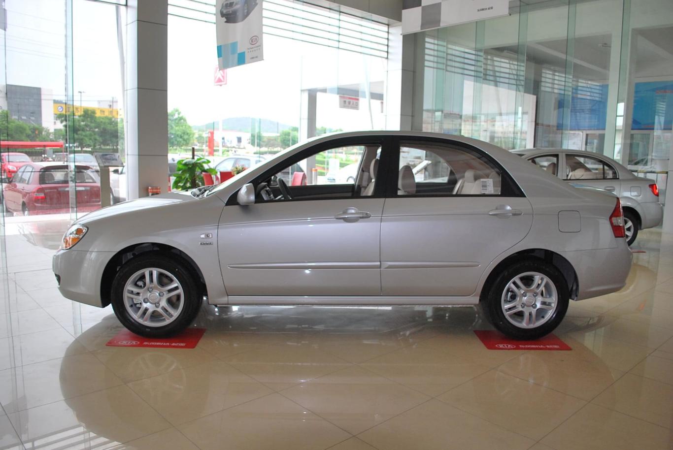 赛拉图1.6l gl m/t外观