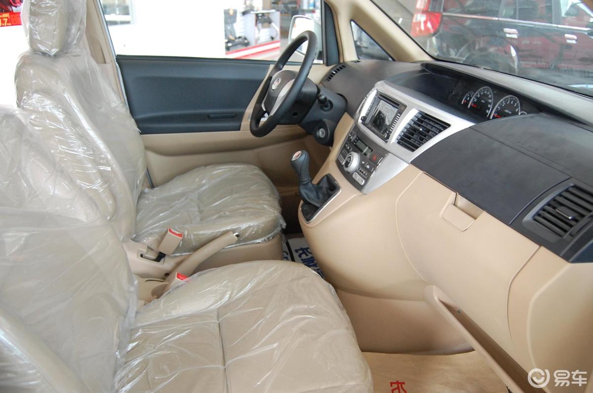 【长城v802009款2.0 手动精英型内饰汽车图片-汽车图片大全】-易车