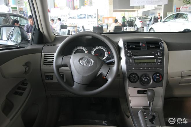 卡罗拉gl—i at卡罗拉内饰易车网独家图片,谢绝其他媒体转载!