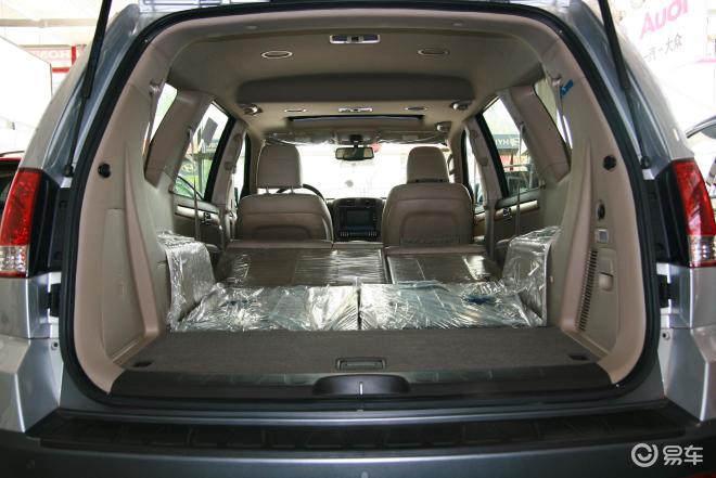 8 at 4wd—4起亚霸锐空间易车网独家图片,谢绝其他媒体转载!