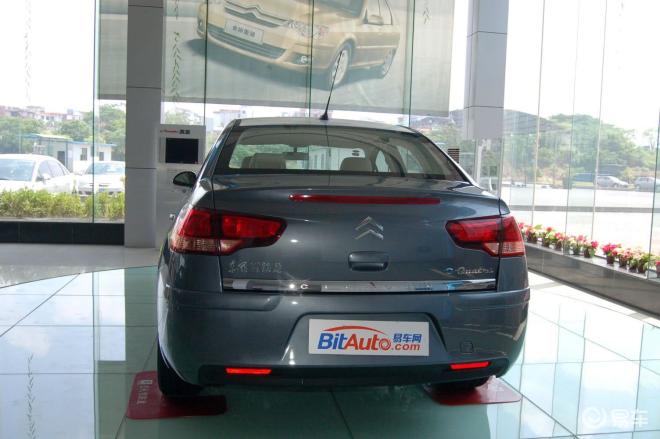 世嘉三厢1.6手动时尚型三厢世嘉易车网独家图片,谢绝其他媒体转载!