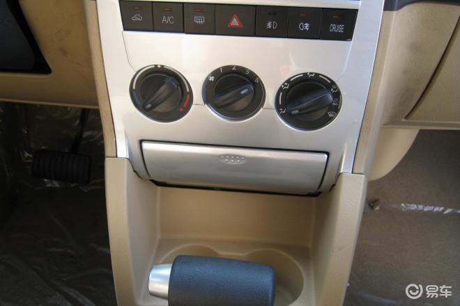 0l at舒适型杰勋 2.0l自动舒适型易车网独家图片,谢绝其他媒体转载!