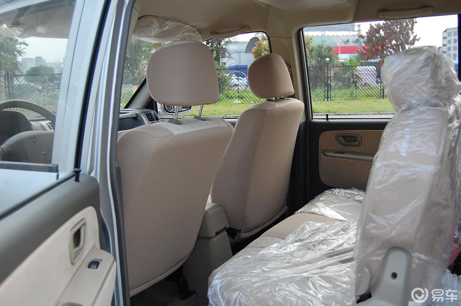 【富利卡2003款旗舰型(at)dn6445p内饰汽车图片-汽车图片大全】-易车