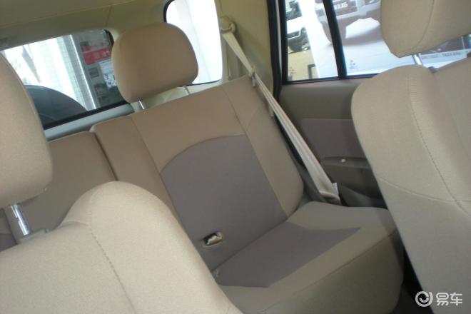 陆风x6 新饰力标准 4*2陆风x6内部空间易车网独家图片,谢绝其他媒体