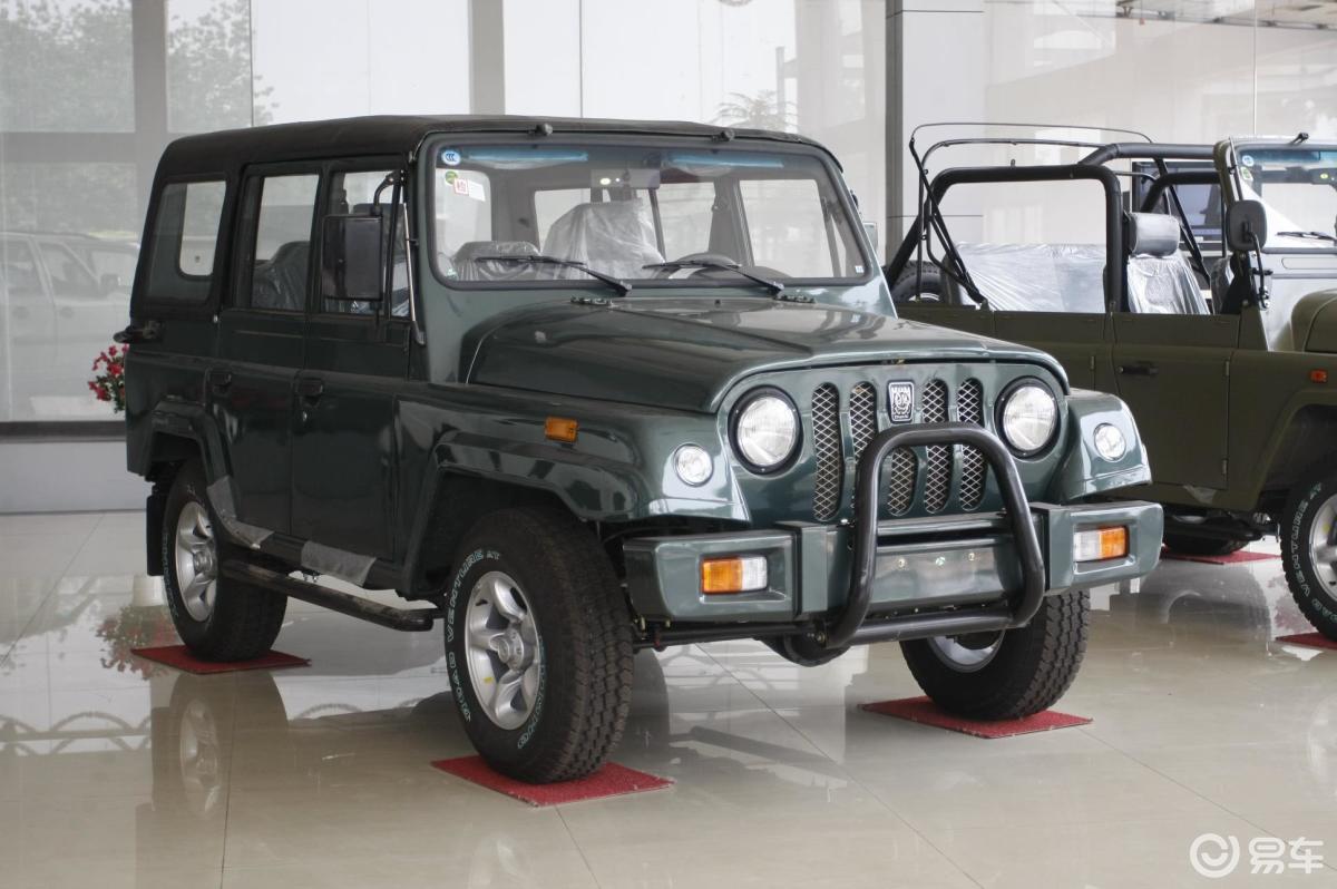 北汽制造  战旗2023  2003款  2003款  bj2023z2kfi硬顶  bj2023z2kfi