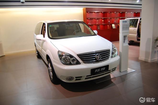 别克gl8陆尊3.0 ct 舒适版gl8陆尊外形
