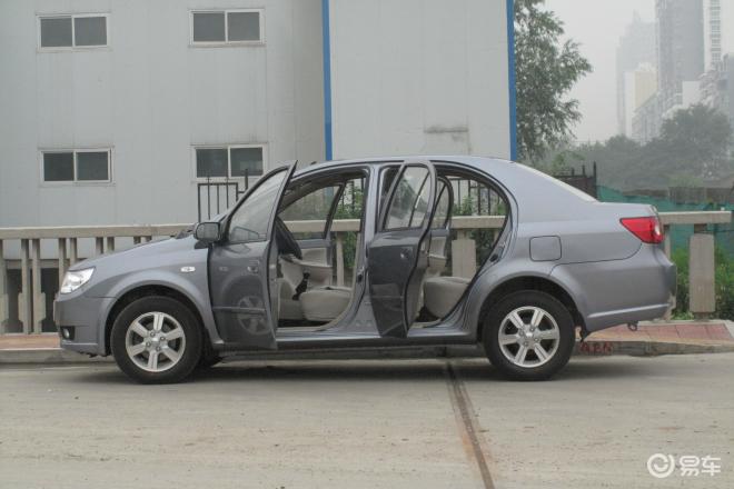 威志三厢1.5 精英型国三obd威志外观