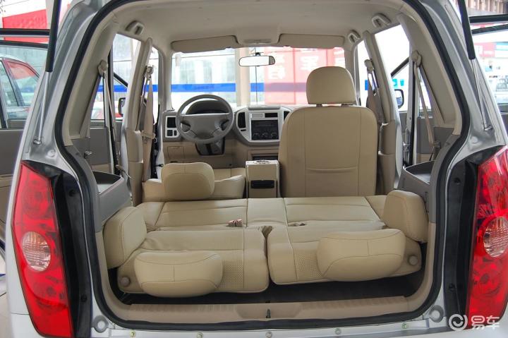 赛马 新时代赛马 1.5l手动舒适型哈飞赛马空间