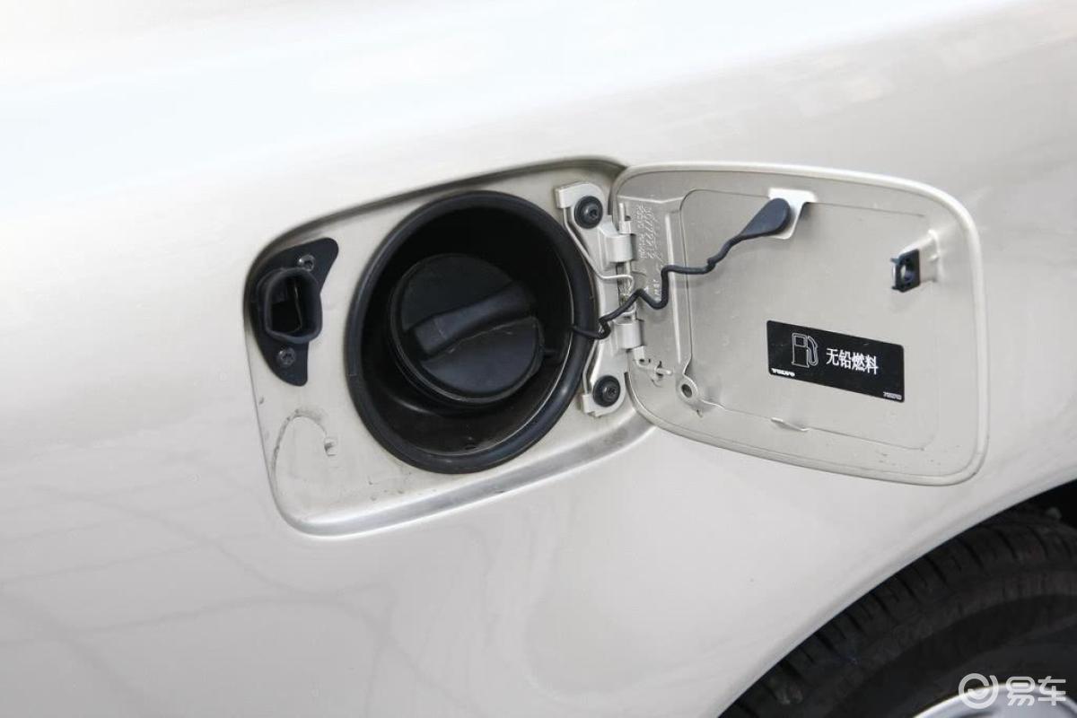 【沃尔沃s402009款2.0 智尚版油箱盖汽车图片-汽车图片大全】-易车
