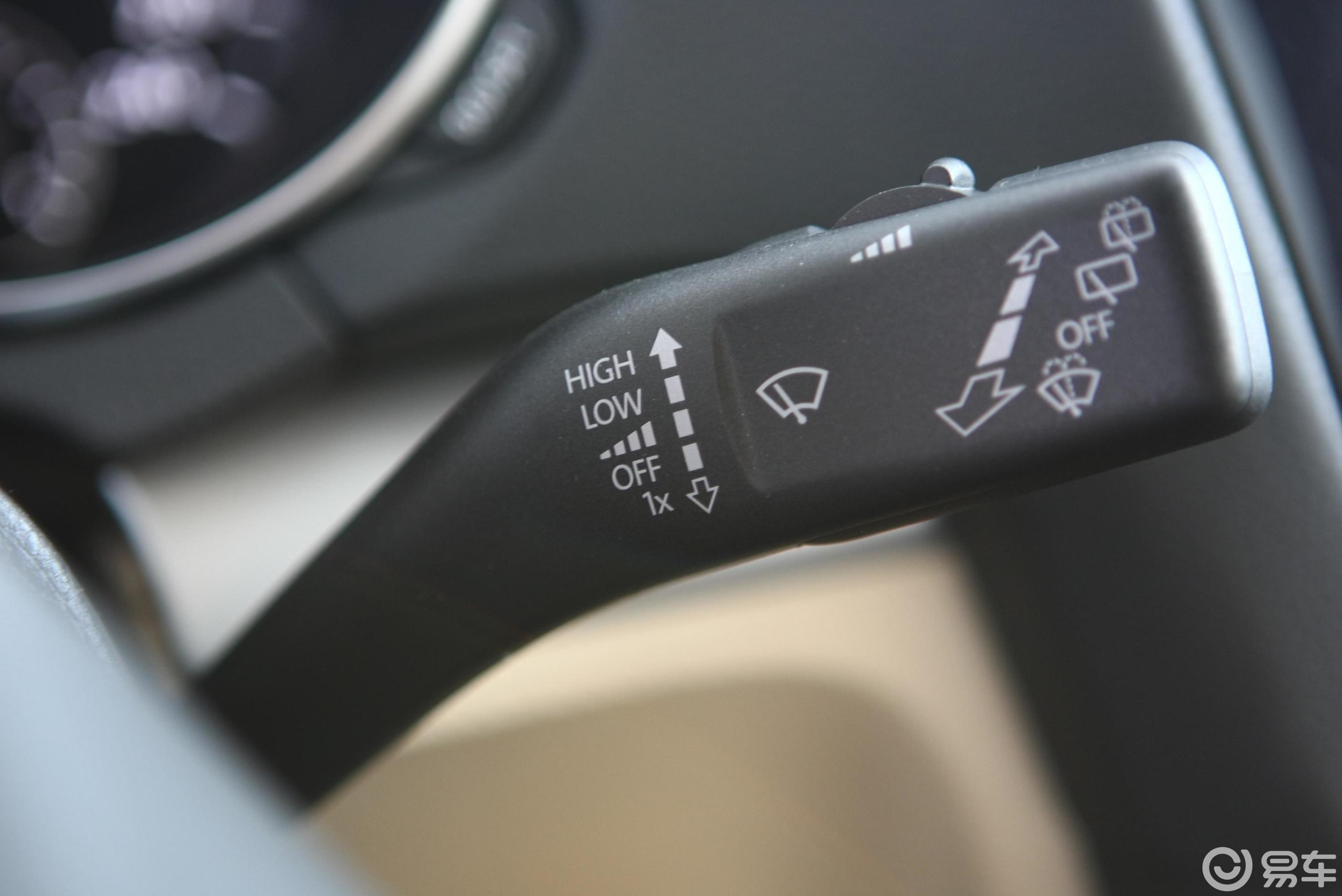 【高尔夫2010款1.