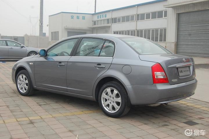 2010款 奔腾b70 2.0 mt 精英型