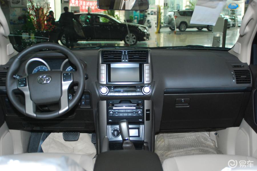 【普拉多(进口)2010款自动豪华版内饰汽车图片-汽车图片大全】-易车网