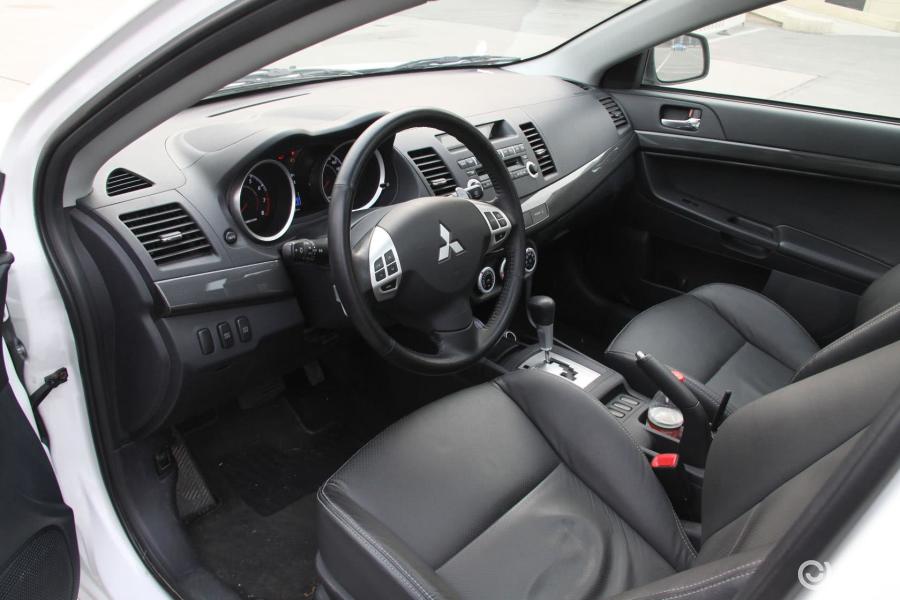 东南三菱  翼神 2010款  2015款  2014款  2013款  2012款  2011款