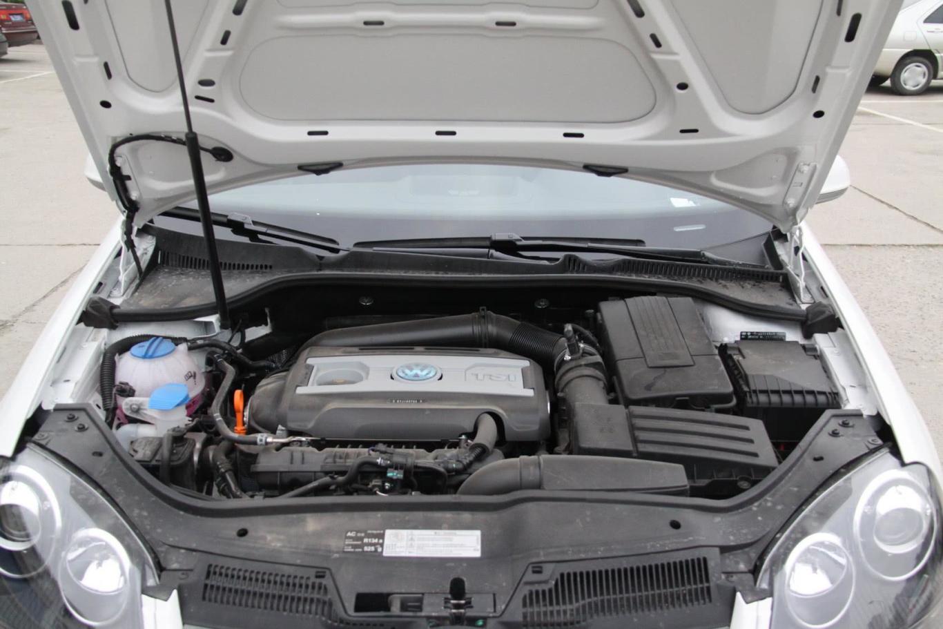 速腾1.8tsi/4v 自动 冠军版发动机