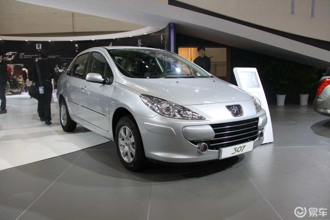 标致307三厢标致307三厢
