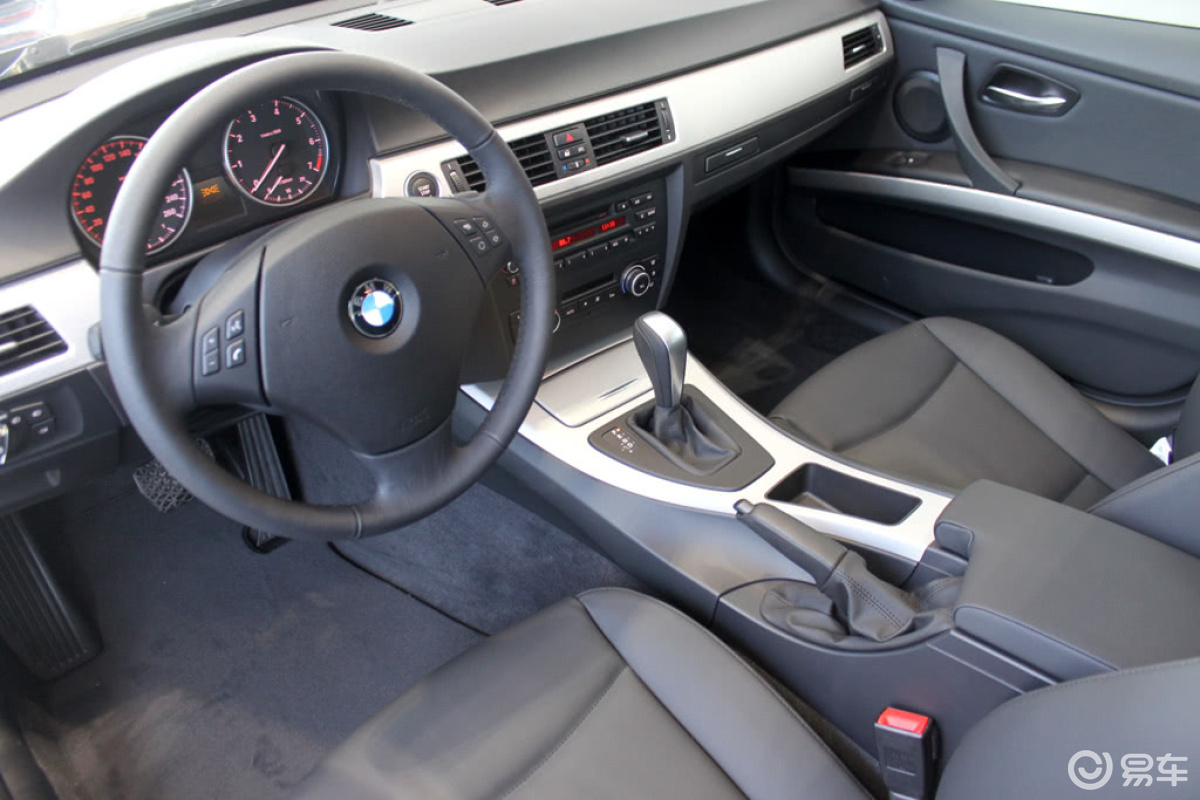 【宝马3系2011款318i 领先型内饰汽车图片-汽车图片大全】-易车网